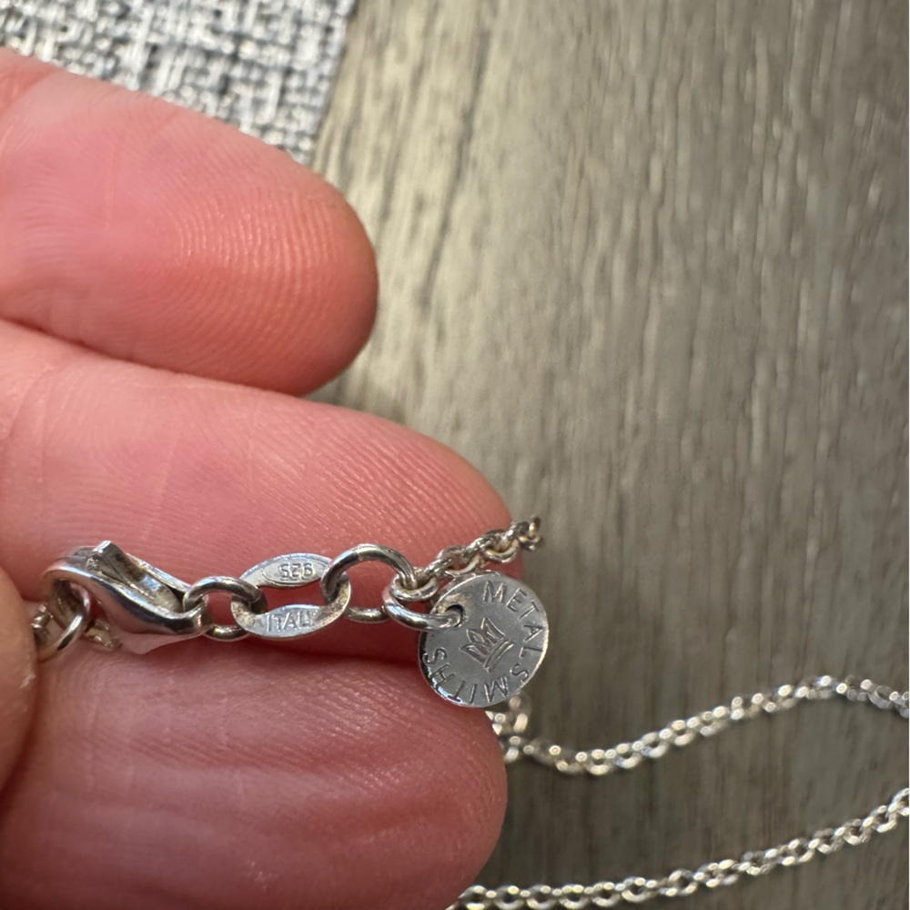 Beautiful METALSMITHS sterling silver labradorite stone necklace. - Picture 8 of 8